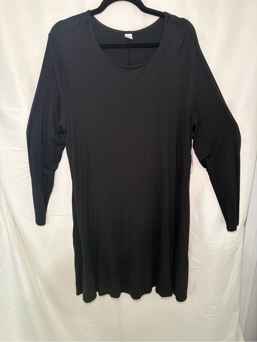 Old Navy Black Long-Sleeve Scoop Neck Tunic Dress
